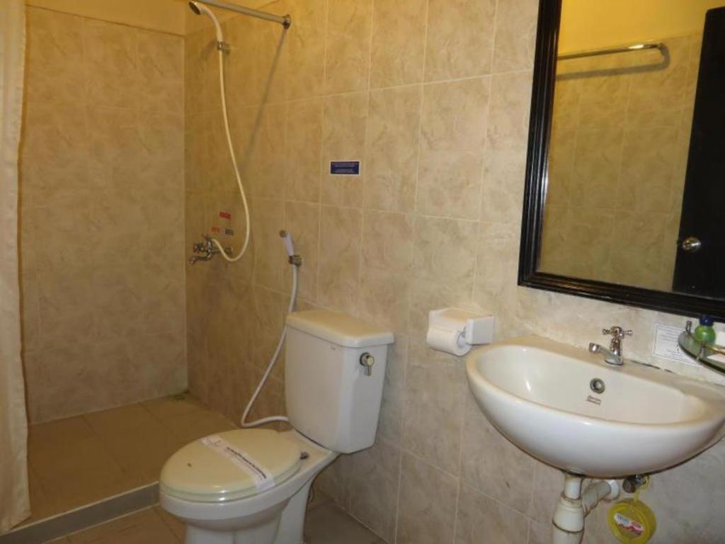 Insumo Palace Hotels & Resorts Kediri  Buitenkant foto
